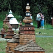 Kraj Preszowski: Miniskanzen drevených chrámov Ľutina